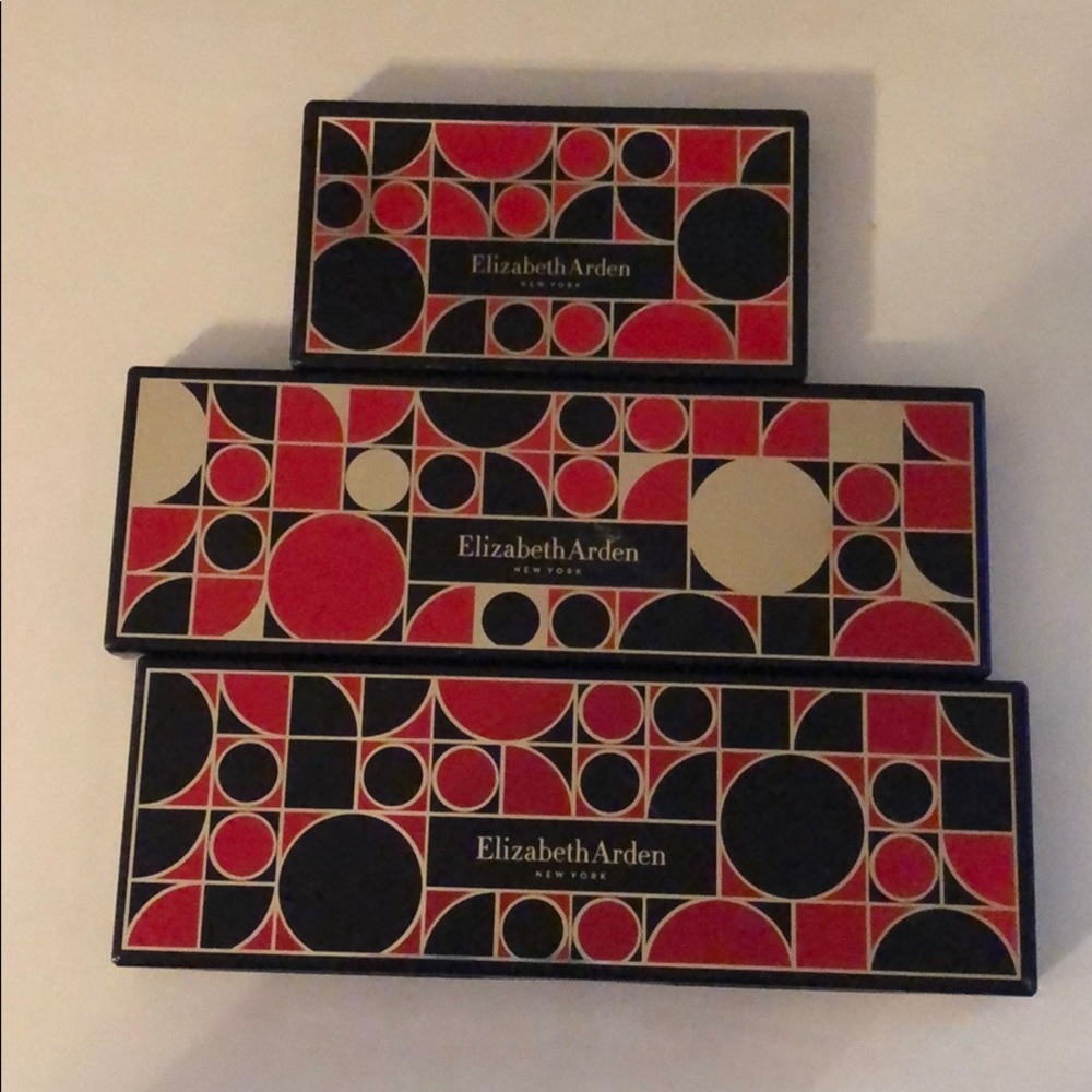 Elizabeth Arden eyeshadow/ highlight & bronzer set